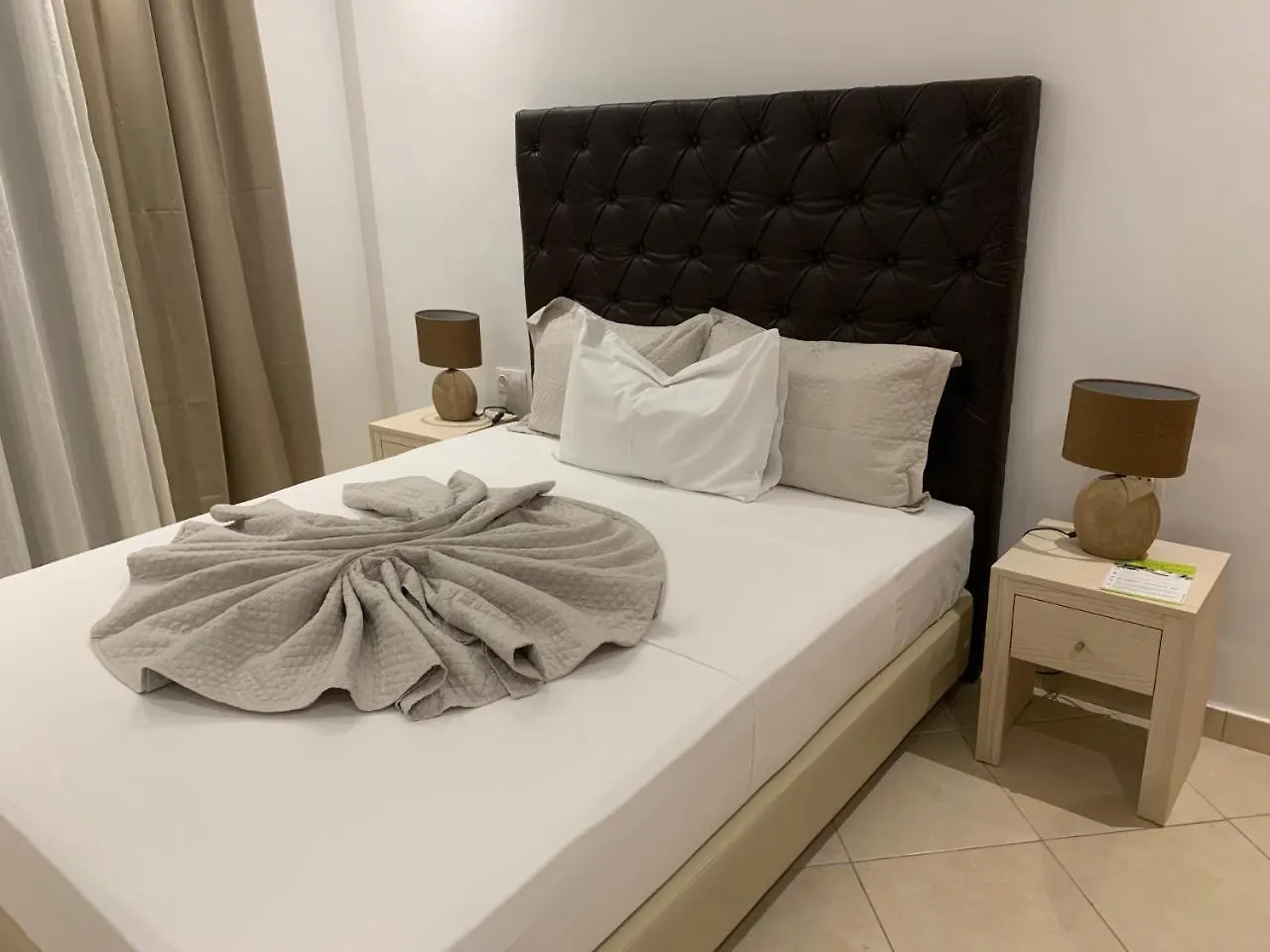 ***  プライア Lali'S House Bed & Breakfast カーボベルデ