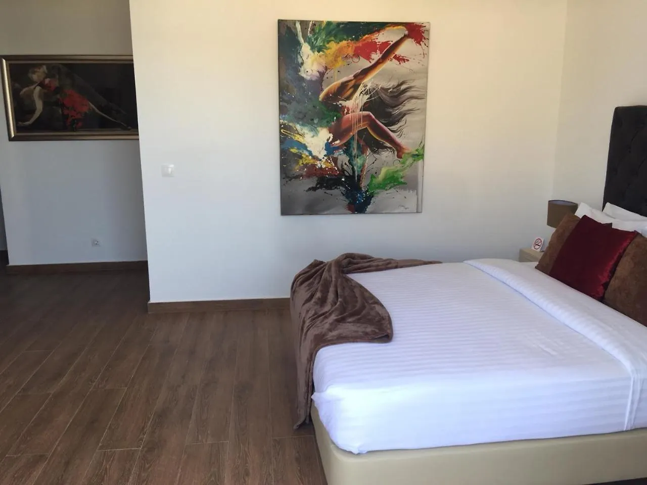 ***  プライア Lali'S House Bed & Breakfast カーボベルデ